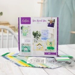Crafter's Companion Craft Box Kit - Februar 23